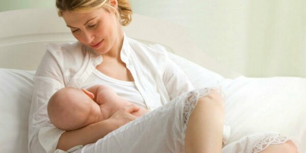 Despre alaptarea bebelusilor lapte matern