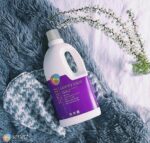 Detergent ecologic lichid pentru rufe albe şi colorate cu lavandă 2L Sonett 3
