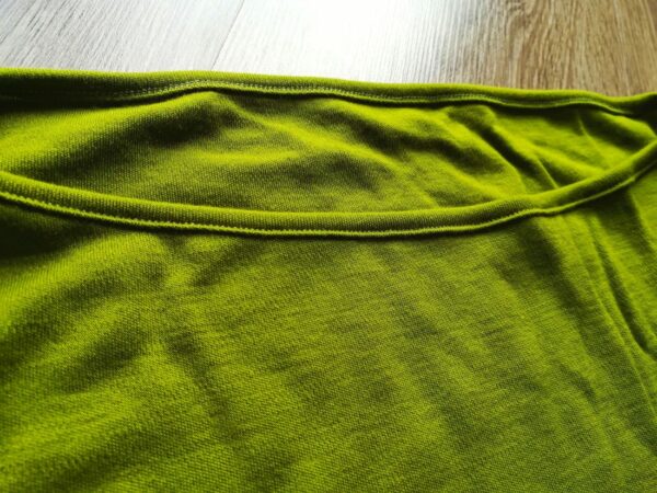 Tricou cu reglaj lateral green moss din lana merinos organica Green Rose
