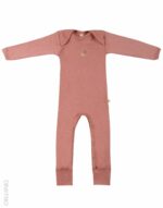 Salopetă – pijama overall dark pink din lână merinos organică rib pentru bebeluși Dilling
