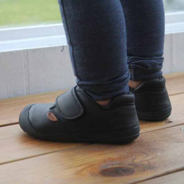Pantofi barefoot din piele naturală pentru primii pași Black Move By Melton
