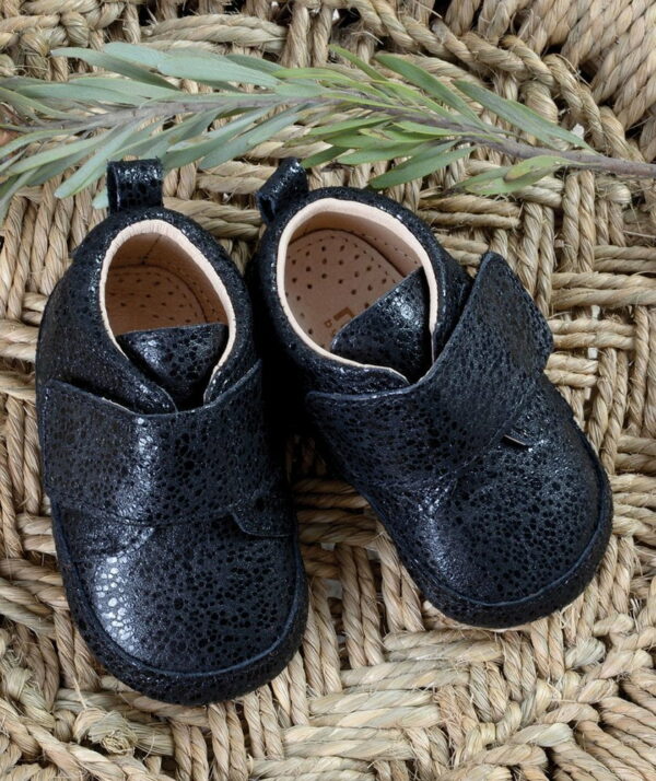 Pantofi barefoot din piele naturală pentru primii pași Black Dotted Move By Melton 2