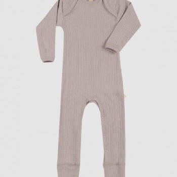 Salopetă – pijama overall lavender din lână merinos organică rib pentru bebeluși Dilling