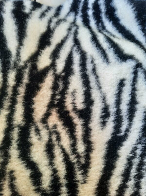 Pătură lână Jacquard black zebra Alwero